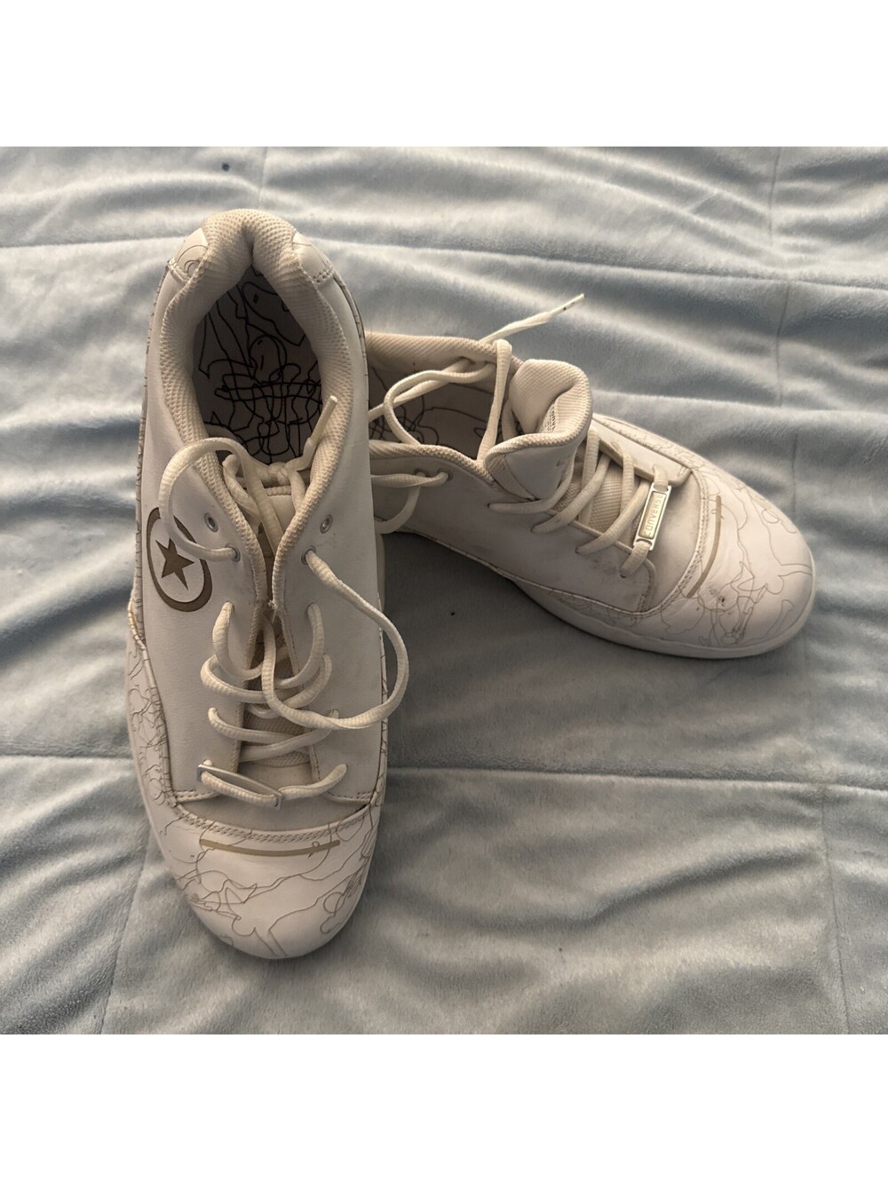 CONVERSE Shoes Mens 12 Vintage Leather Gold Star Sneakers Low Tops